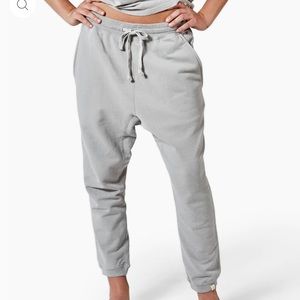 TKEES The Relaxed Jogger